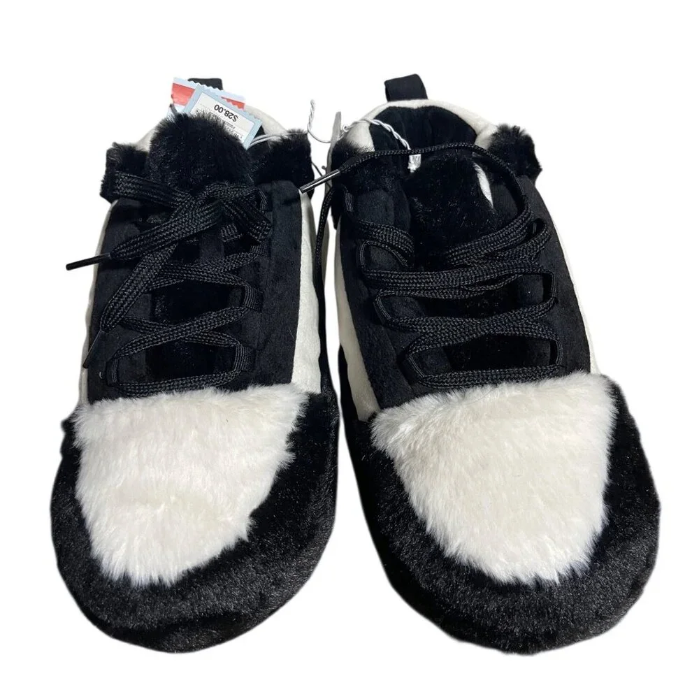 Cat & Jack Big Kids Journey Sneaker Slippers Size 4-5 Black White Plush Lace Up